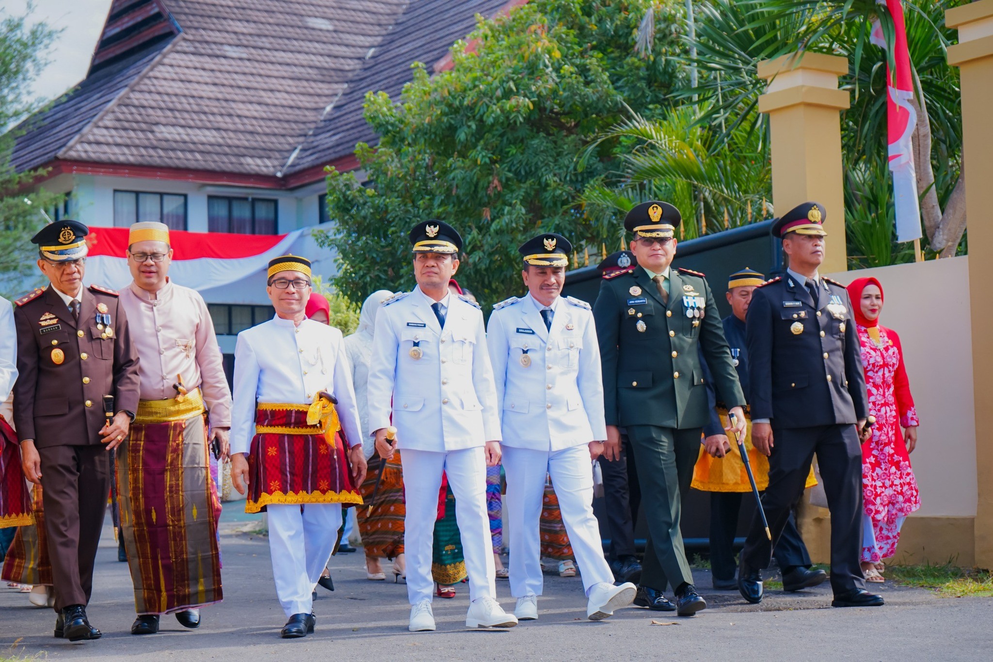Bupati Dompu Pimpin Upacara Peringatan HUT ke-80 Kemerdekaan RI