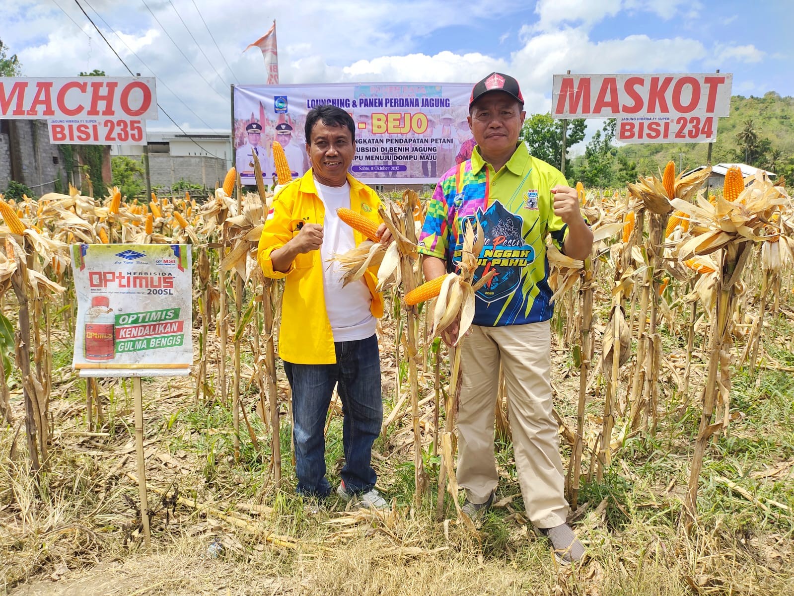 Dompu, 11 Oktober 2025 – Pemerintah Kabupaten Dompu melalui Dinas Pertanian dan Perkebunan (Dispertanbun) secara resmi meluncurkan Program Perubahan “Si BEJO” (Subsidi Benih Jagung). Program ini merupakan inovasi strategis yang bertujuan untuk meningkatka