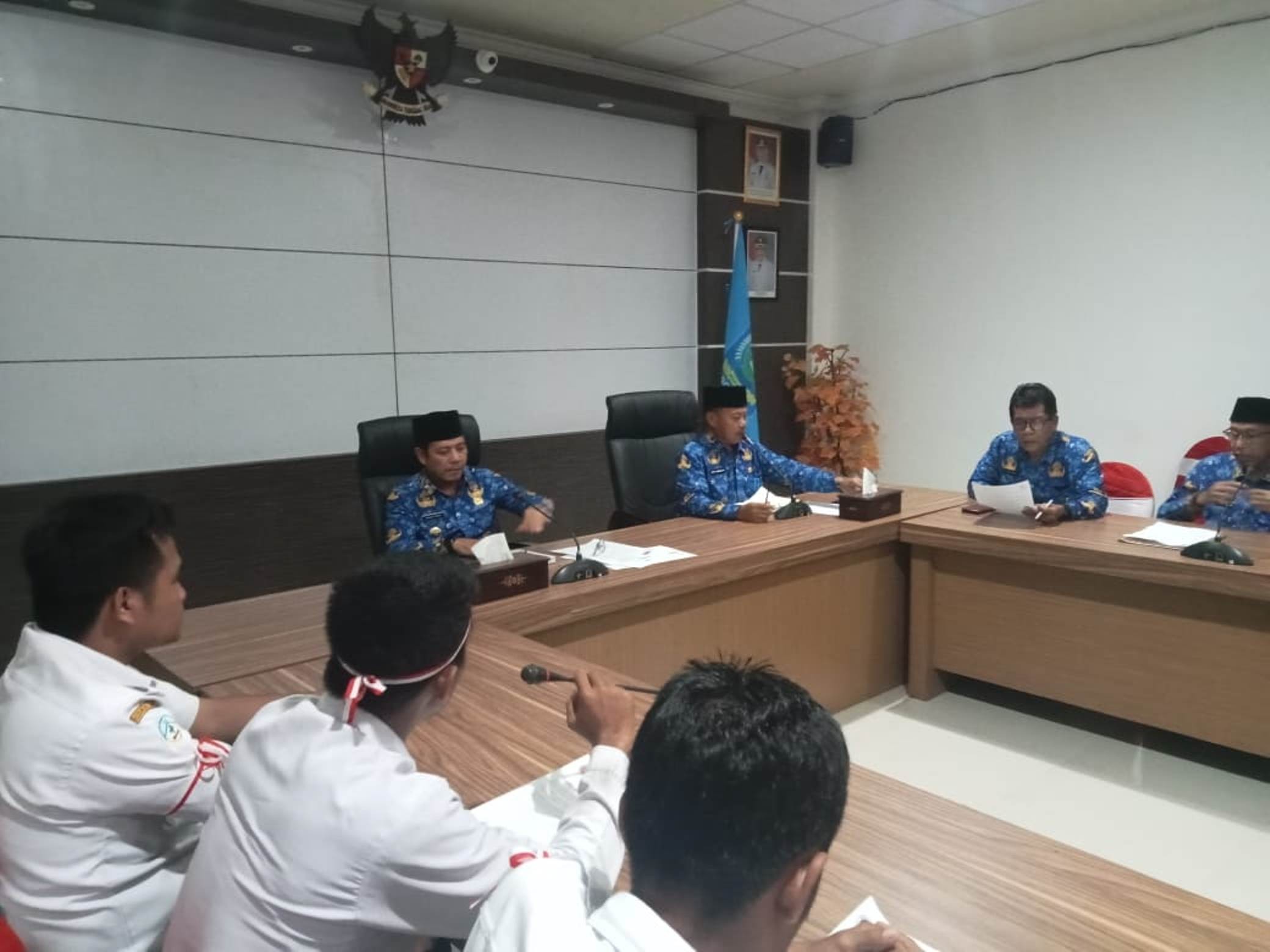 Terima Audiensi Tenaga Honorer Non Data Base BKN Bupati Dompu Sampaikan Arahan Ini