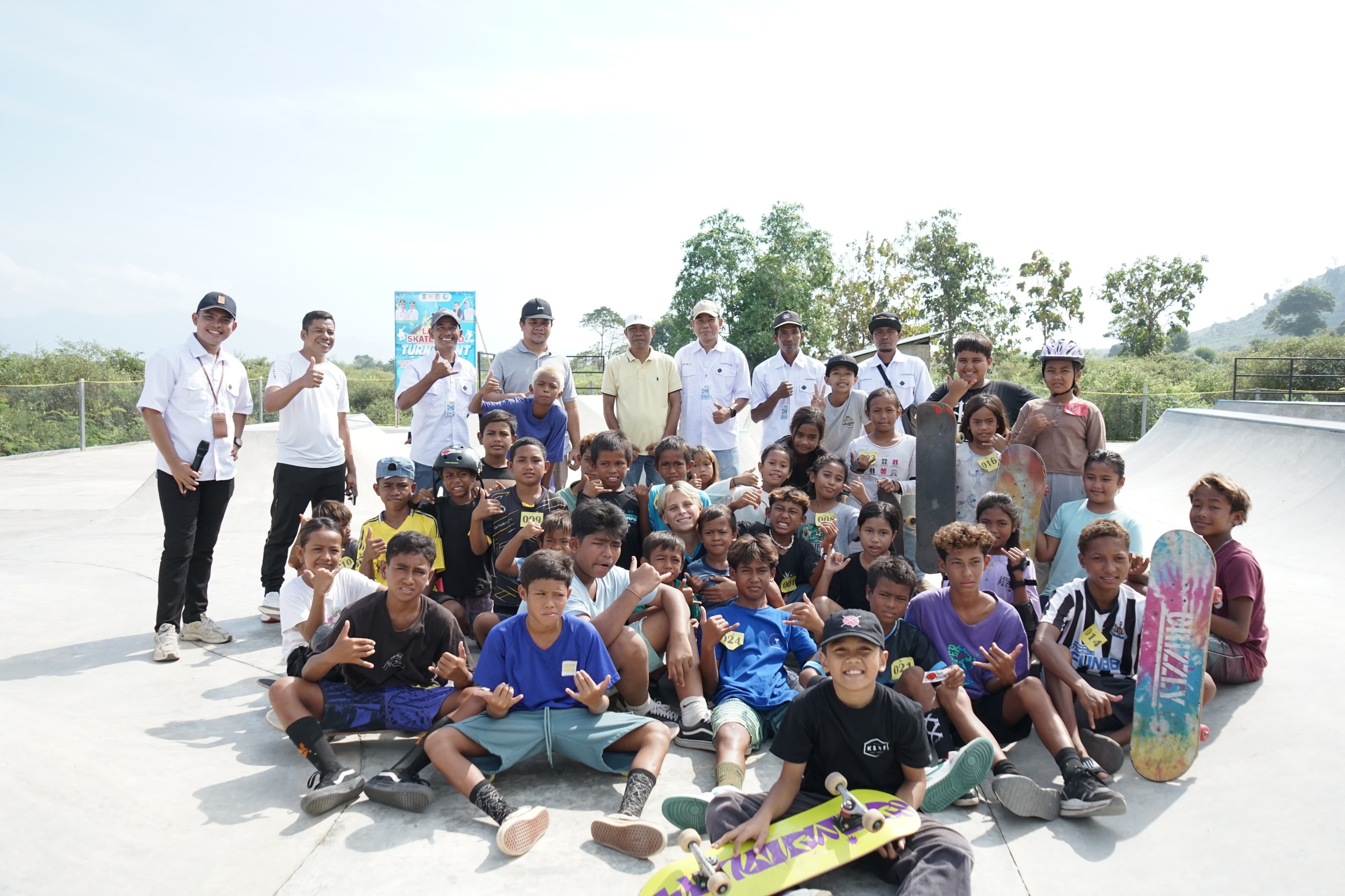 Hari Pertama Festival Lakey Dompu Dibuka dengan Turnamen Lakey Skateboard